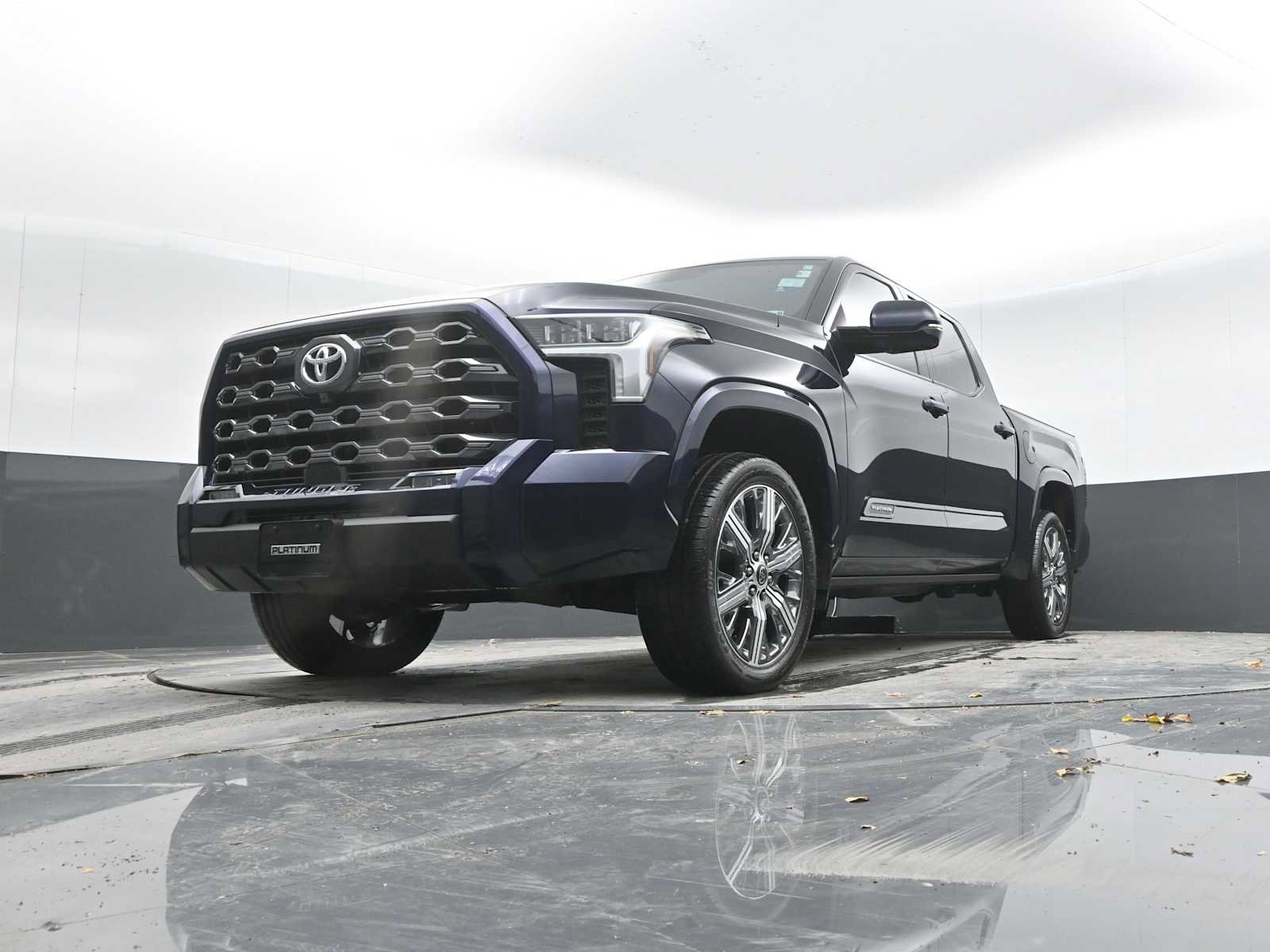 Used 2023 Toyota Tundra Platinum image 36