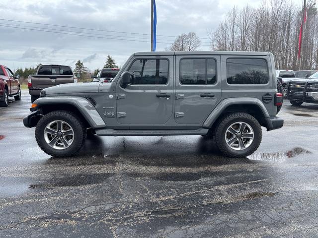 Used 2018 Jeep Wrangler Unlimited Sahara AWD/4WD image 4