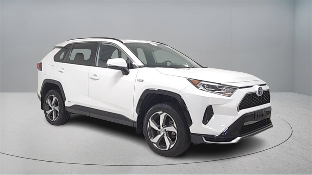 Used 2021 Toyota RAV4 SE w/ Weather & Moonroof Package