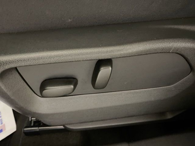 Used 2023 Buick Envision Essence w/ Sport Touring Package image 25