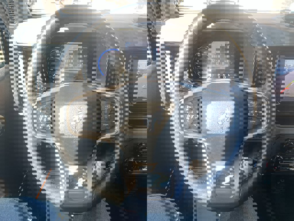 Used 2022 Ford Bronco Badlands image 24