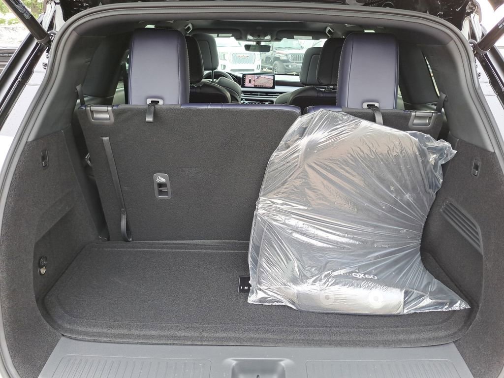 New 2026 INFINITI QX60 Sport w/ Dark Cargo Package image 22
