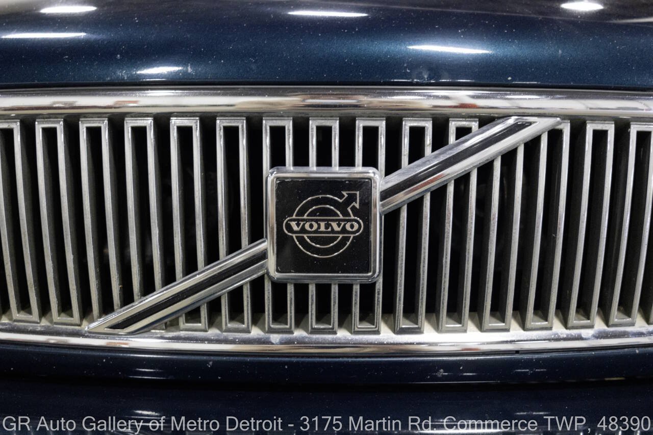 Used 1998 Volvo V70 FWD image 29