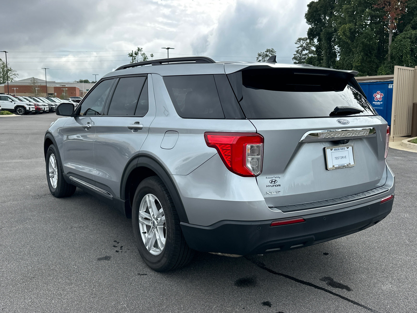 Used 2022 Ford Explorer XLT RWD image 6