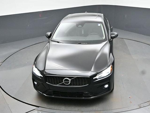 Used 2025 Volvo S60 B5 Plus AWD/4WD image 44