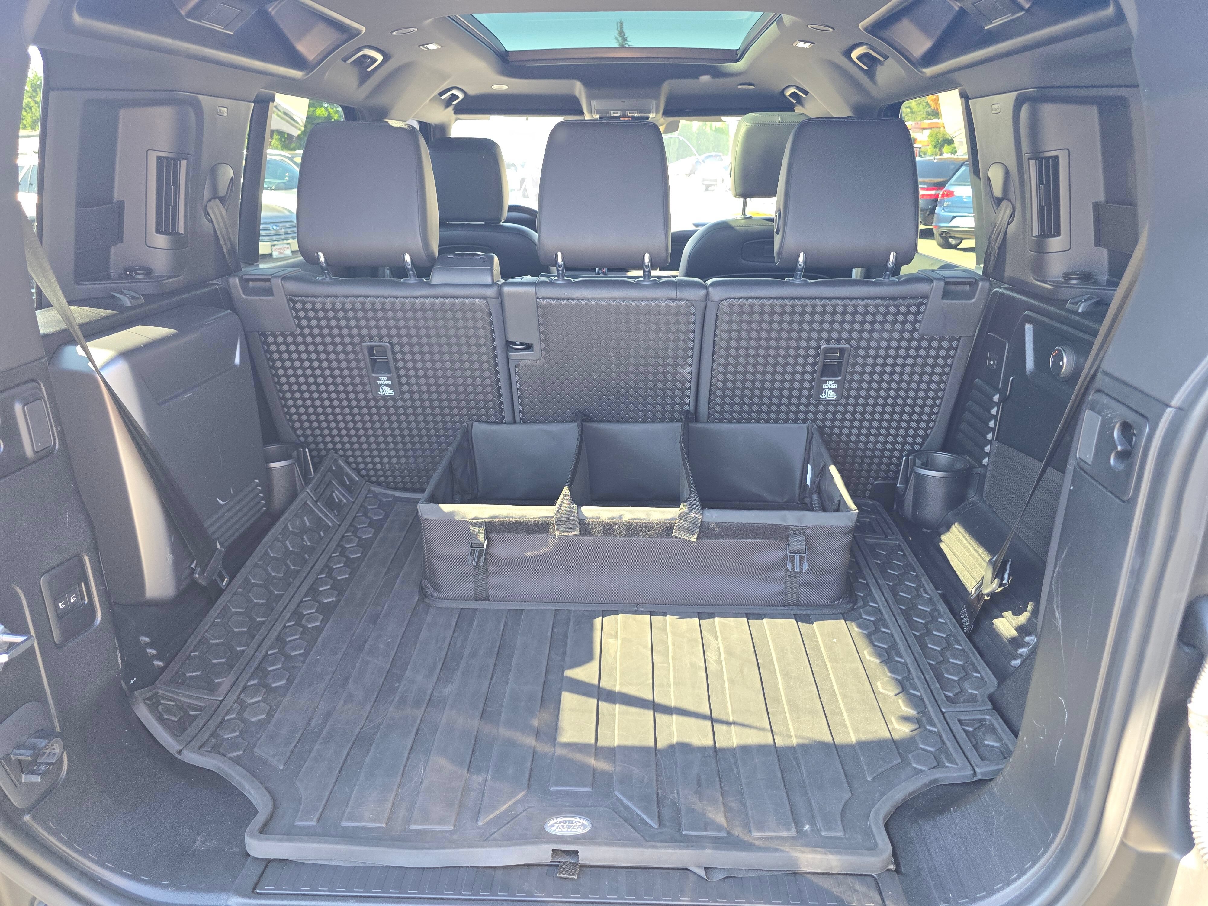 Used 2022 Land Rover Defender 110 X-Dynamic SE AWD/4WD image 14