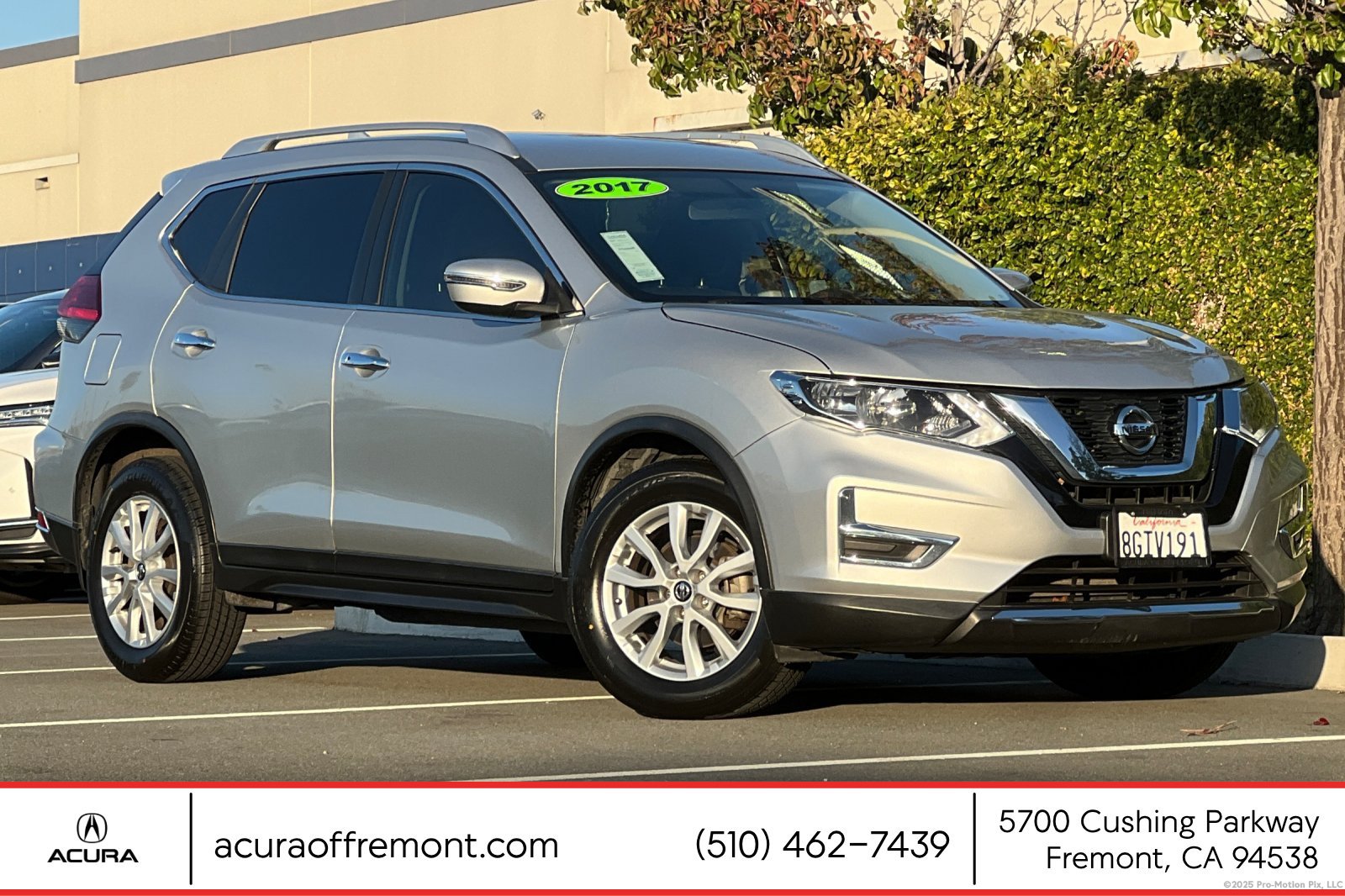 Used 2017 Nissan Rogue SV