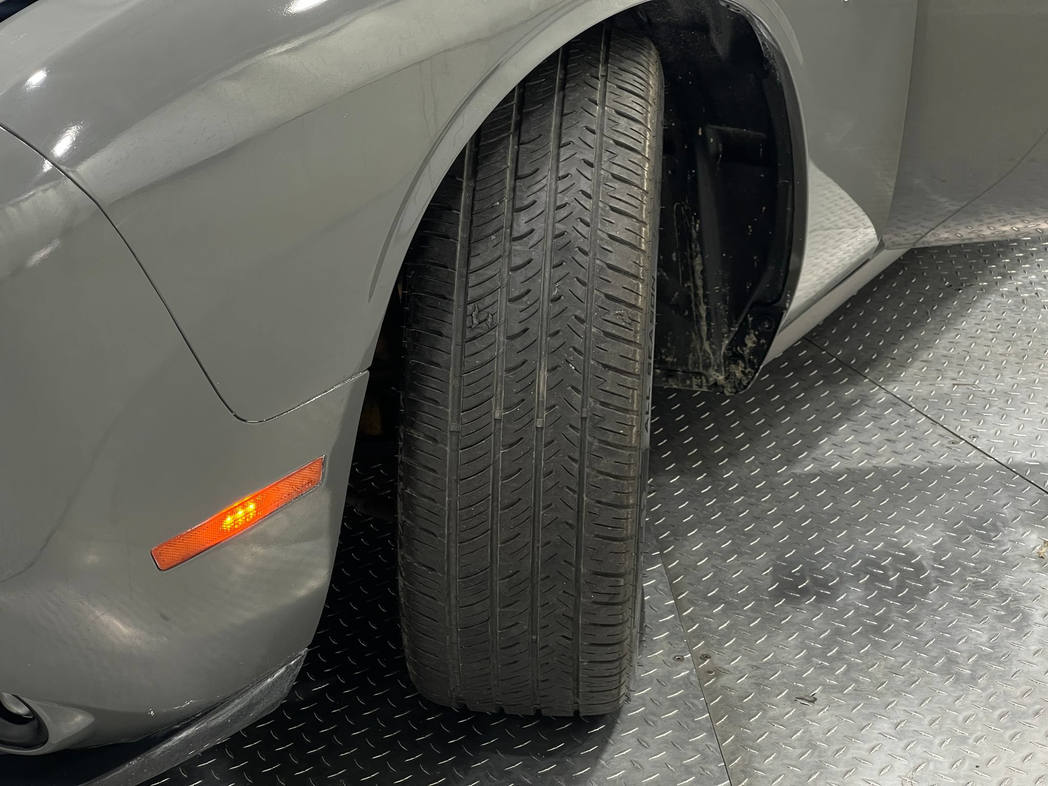 Used 2018 Dodge Challenger R/T RWD image 33