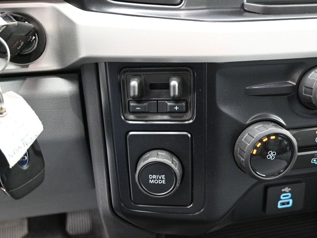 New 2025 Ford F550 2WD Regular Cab Super Duty image 14