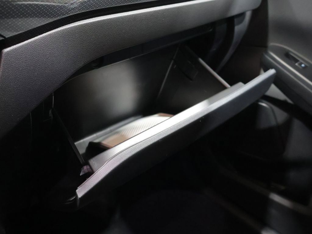 Used 2025 Ford Escape ST-Line image 31