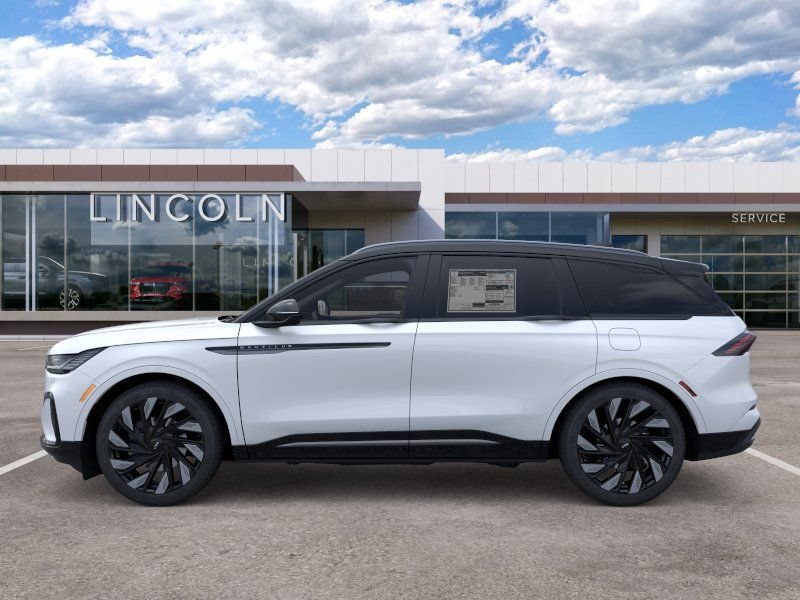 New 2026 Lincoln Nautilus Reserve w/ Jet Appearance Package AWD/4WD image 3