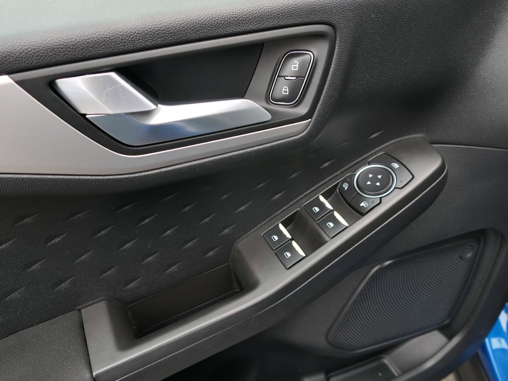 Used 2020 Ford Escape SE FWD image 15