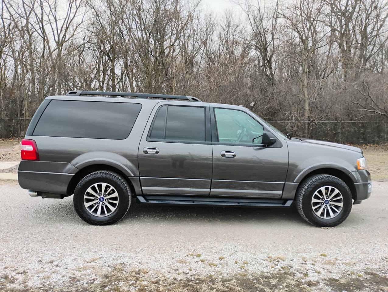 Used 2016 Ford Expedition EL XLT image 18