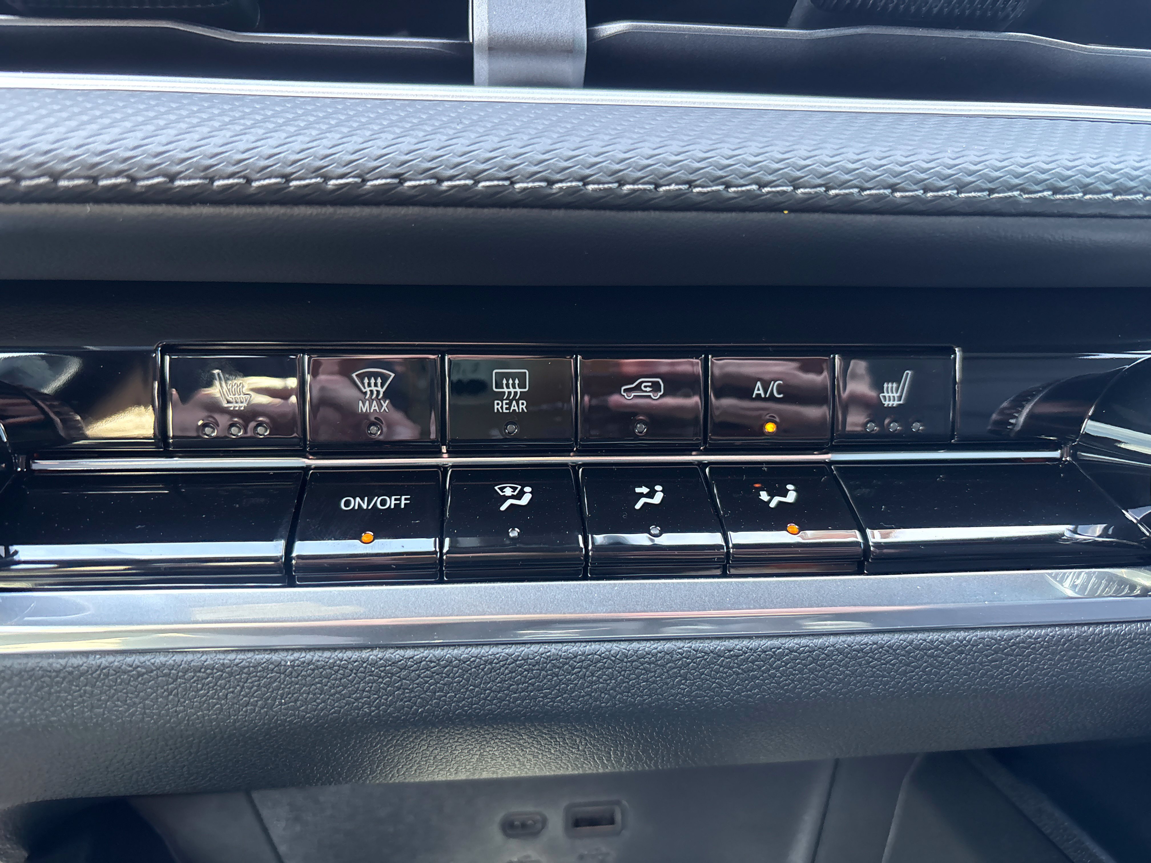 New 2027 Chevrolet Equinox LT AWD/4WD image 19
