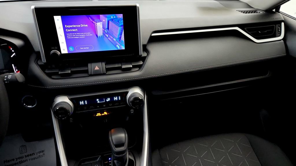 Certified 2025 Toyota RAV4 XLE AWD/4WD image 29