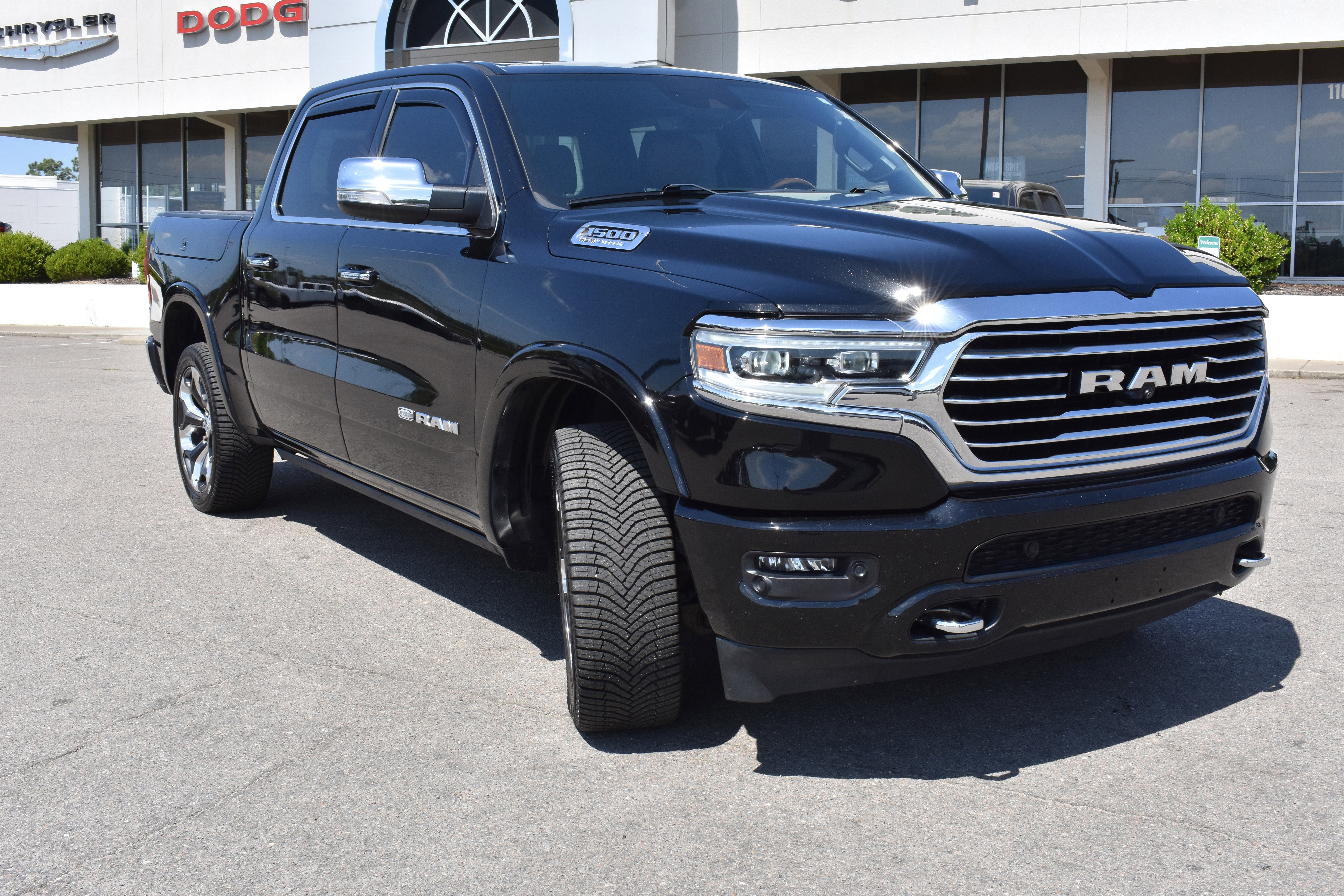 Used 2021 RAM 1500 Limited AWD/4WD image 3