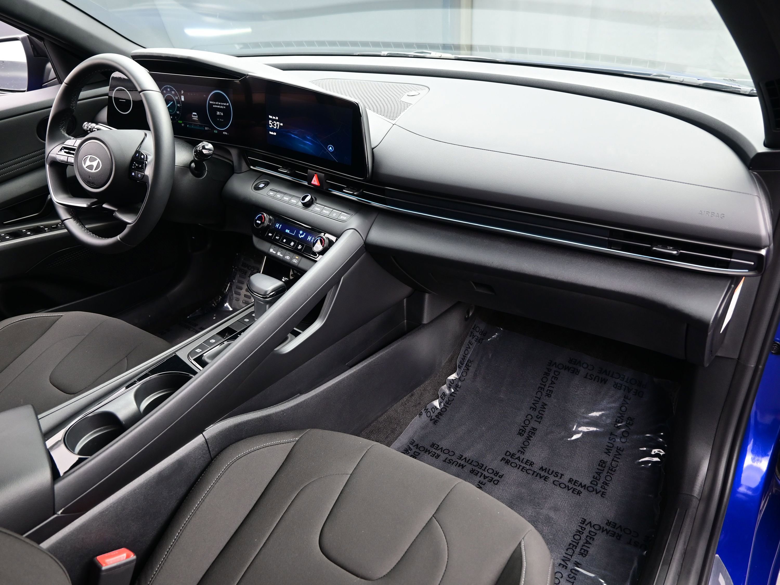 Certified 2025 Hyundai Elantra SEL image 14