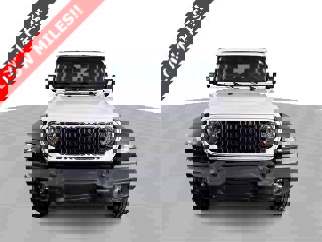 Used 2024 Jeep Wrangler Sport S image 3