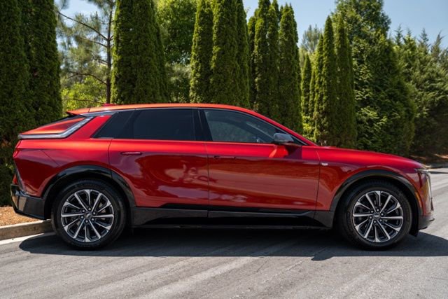 Used 2024 Cadillac Lyriq Sport RWD image 12