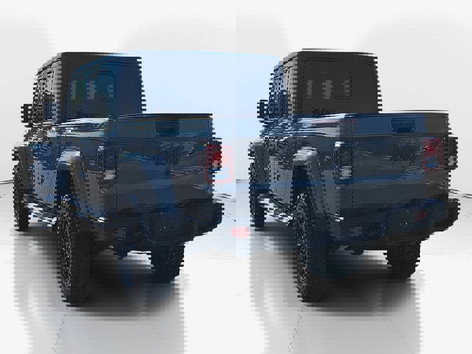 Used 2023 Jeep Gladiator Willys AWD/4WD image 5