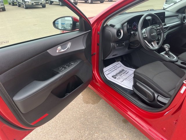 Used 2023 Kia Forte LXS image 9