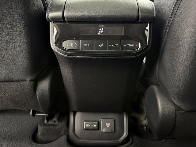 New 2026 Toyota Highlander Limited image 32