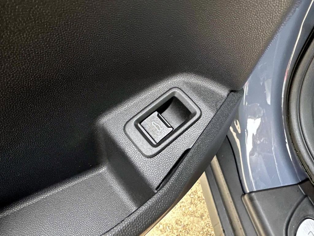 Certified 2025 MINI Cooper S image 12