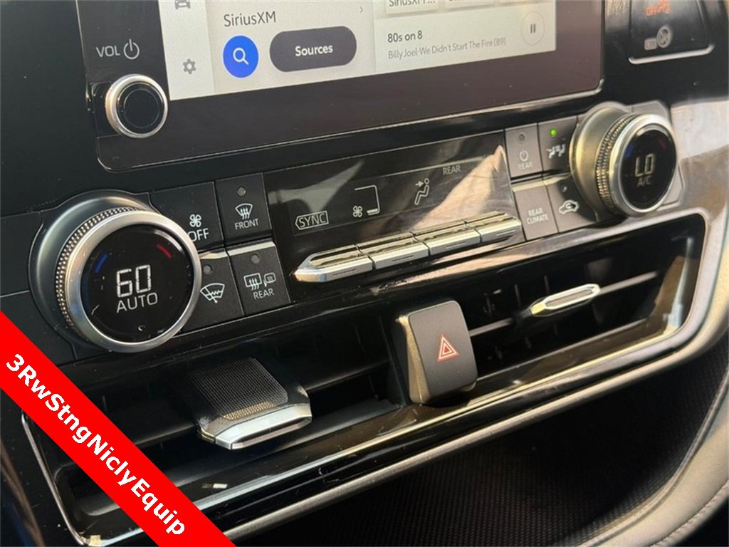 Used 2023 Toyota Highlander LE image 30