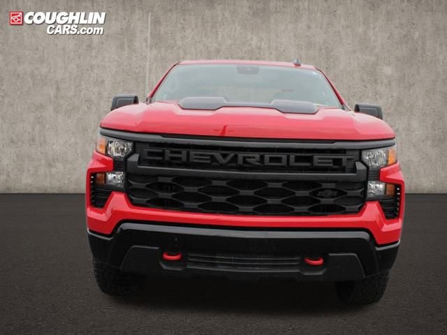Used 2024 Chevrolet Silverado 1500 Custom Trail Boss w/ LPO, Dark Essentials Package AWD/4WD image 3