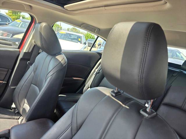 Used 2017 MAZDA MAZDA3 Touring image 24