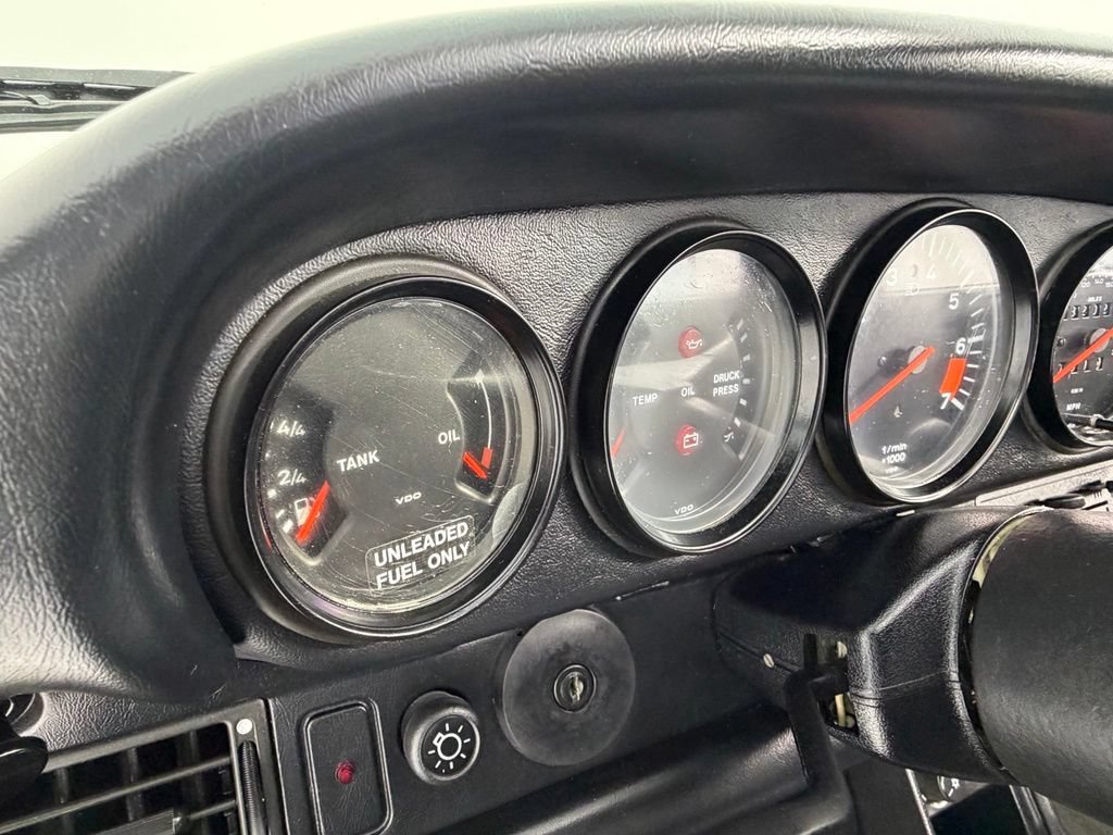 Used 1989 Porsche 911 Speedster RWD image 34