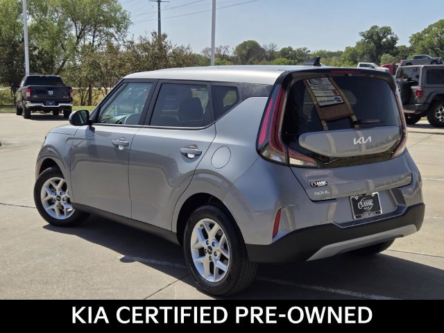 Certified 2025 Kia Soul LX w/ LX Technology Package FWD image 4