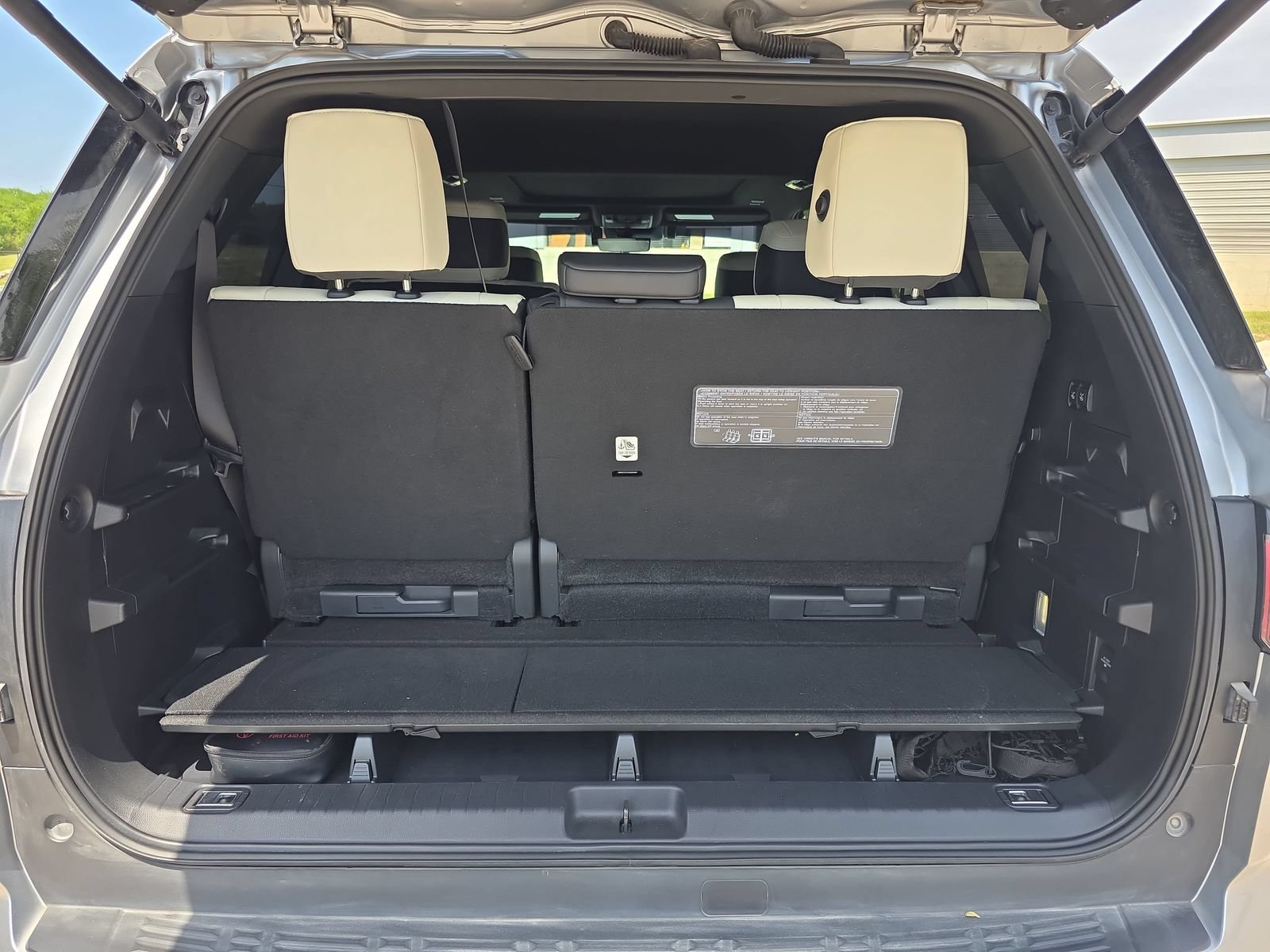 Used 2024 Toyota Sequoia Capstone AWD/4WD image 31