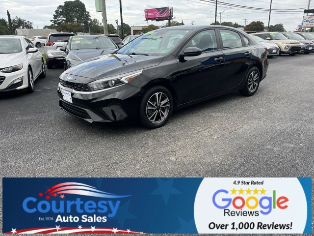 Used 2022 Kia Forte LXS image 3
