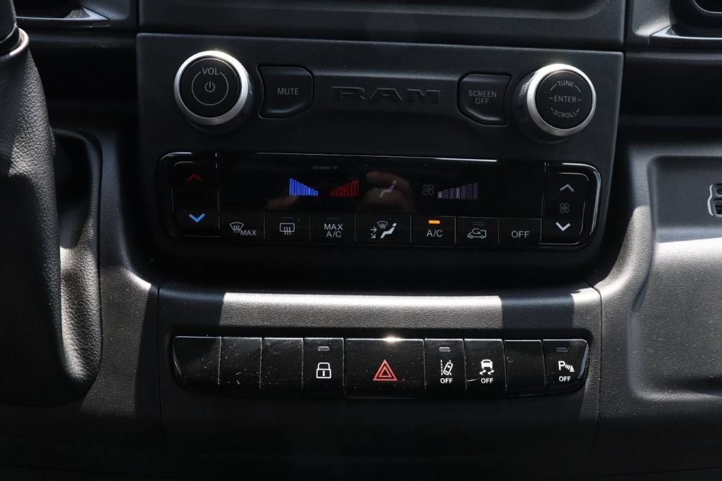 Used 2024 RAM ProMaster 3500 w/ Safety Group FWD image 16