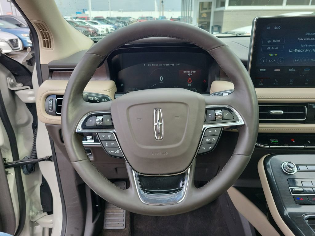 Certified 2022 Lincoln Nautilus Reserve w/ Equipment Group 201A image 24