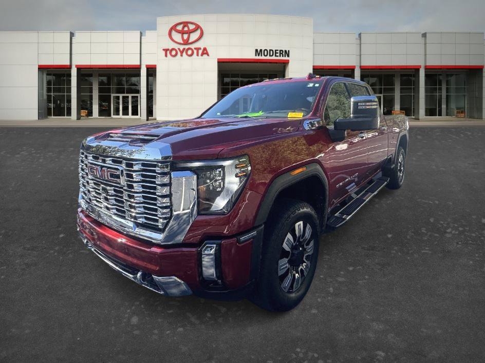 Used 2024 GMC Sierra 3500 Denali w/ Denali Reserve Package AWD/4WD image 8