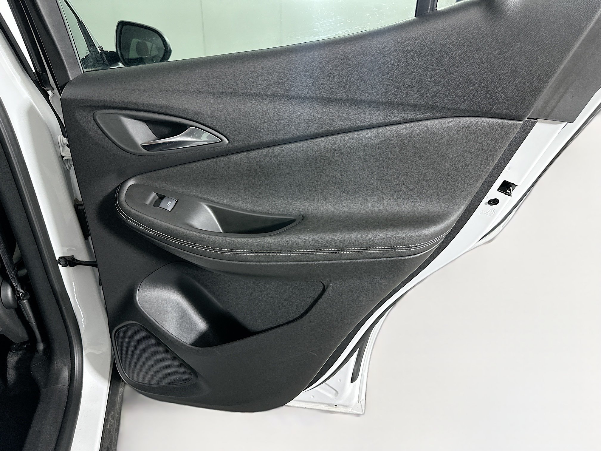 Used 2025 Buick Encore GX Preferred FWD image 28