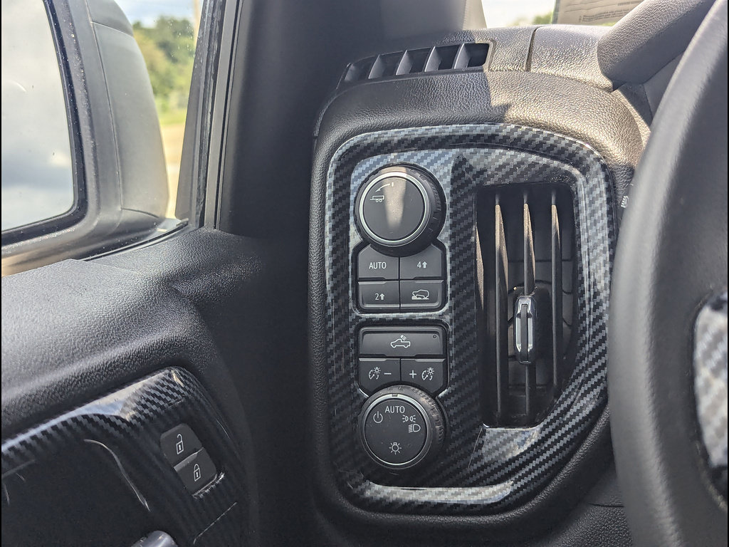 Used 2022 Chevrolet Silverado 1500 Custom AWD/4WD image 27