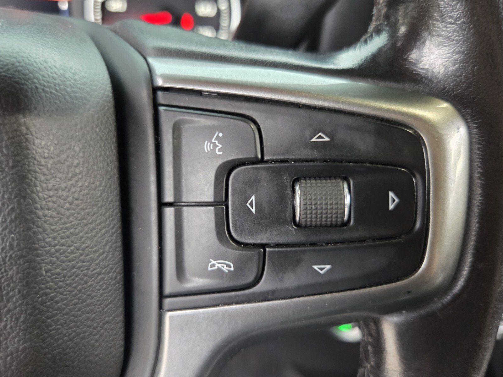 Used 2021 Chevrolet Silverado 1500 RST RWD image 33