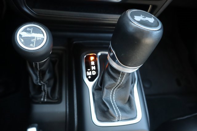 Used 2022 Jeep Wrangler Unlimited Sahara w/ Cold Weather Group image 13