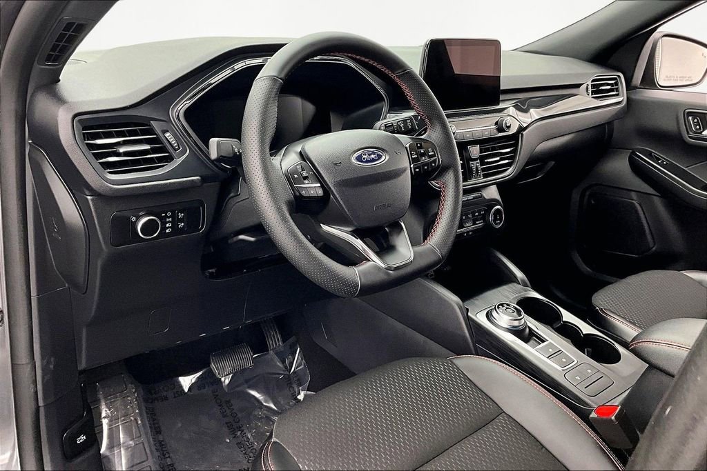 Certified 2025 Ford Escape ST-Line image 14