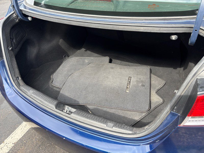 Used 2013 Hyundai Elantra GLS image 23