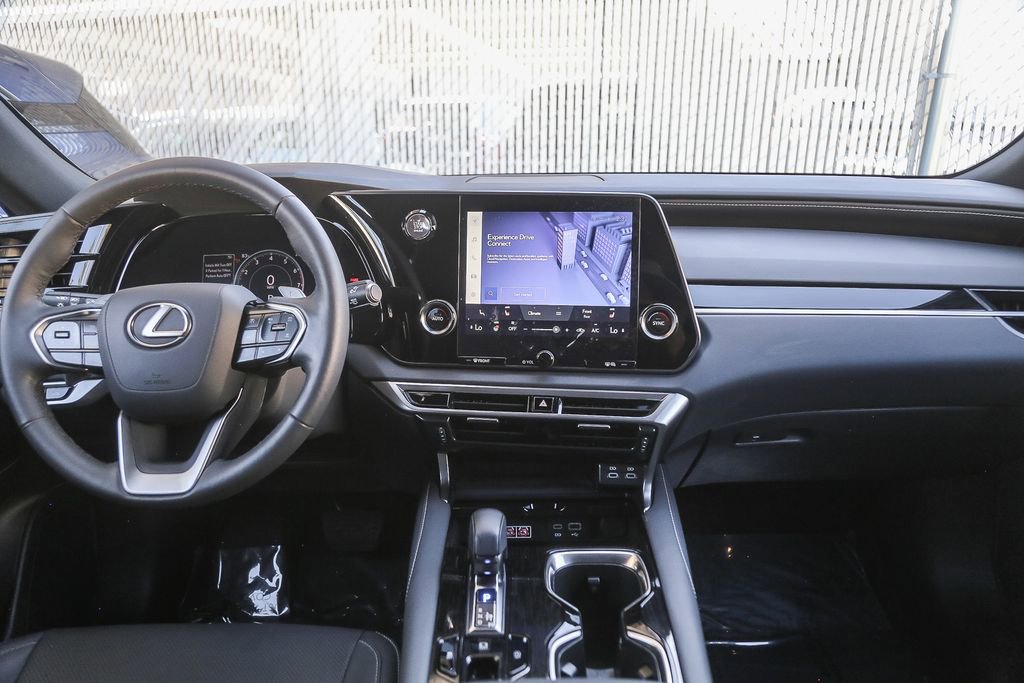 Used 2024 Lexus RX 350 FWD w/ Technology Package image 9