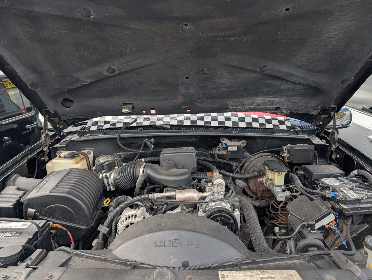 Used 1999 Chevrolet Tahoe 4WD 2-Door w/ Preferred Equipment Group image 21