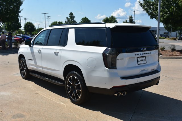 New 2026 Chevrolet Suburban RST w/ Comfort Package AWD/4WD image 8