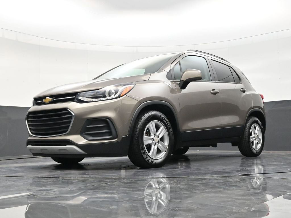 Used 2022 Chevrolet Trax LT w/ LT Convenience Package FWD image 21