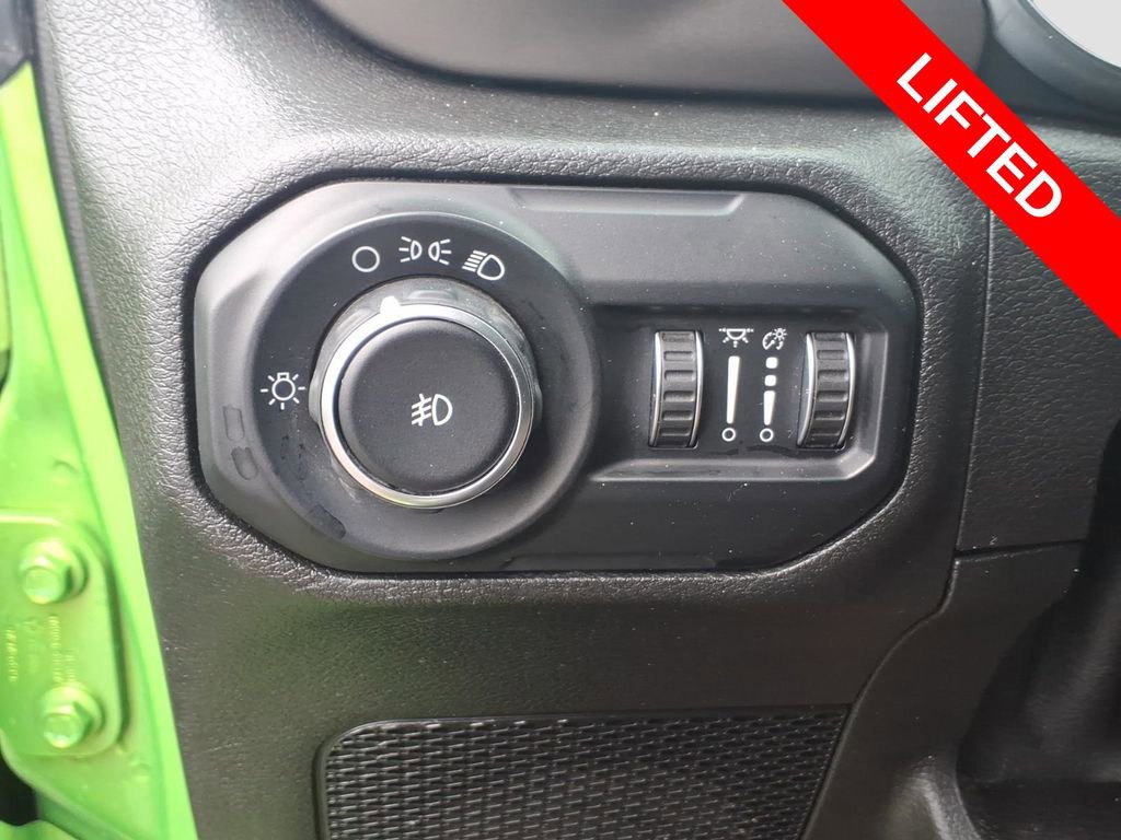 Used 2018 Jeep Wrangler Unlimited Sport image 21