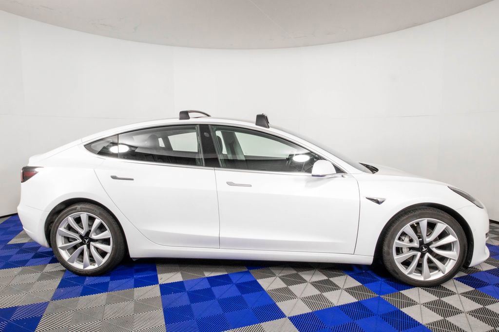 Used 2018 Tesla Model 3 Long Range image 4