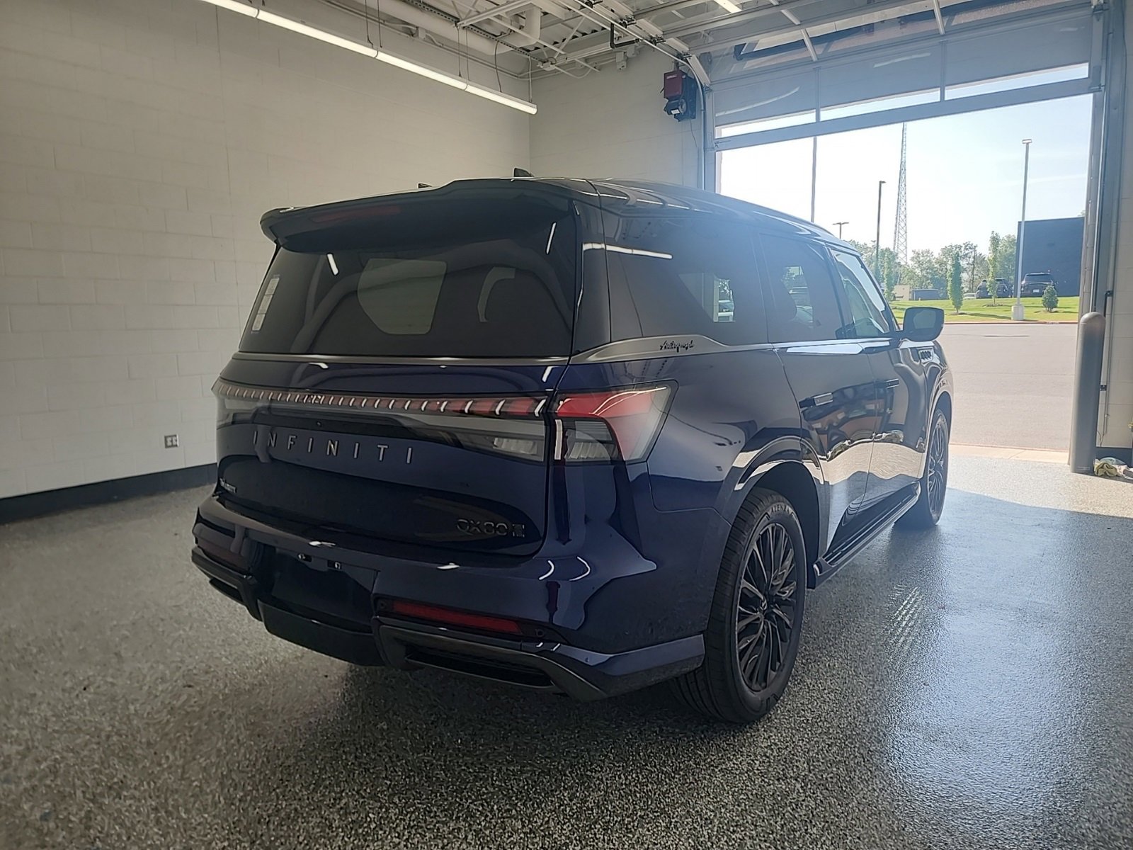 New 2025 INFINITI QX80 Autograph image 5